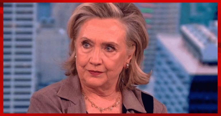 After Hillary Clinton Gets 1 Crazy Award – A 5-Word Response to Her Goes Viral